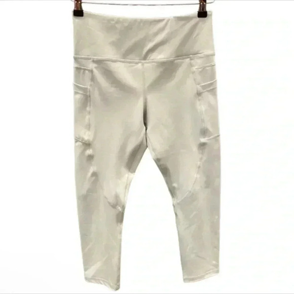 Zyia Mint Light-N-Tight Pocket Leggings Cropped - Picture 1 of 6